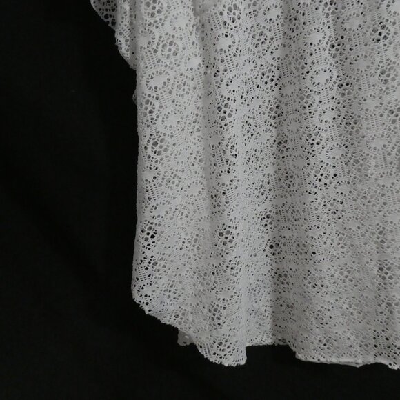 PAPAYA | medium | Elegant White Lace V-Neck Textured Poncho Blouse - Picture 7 of 16